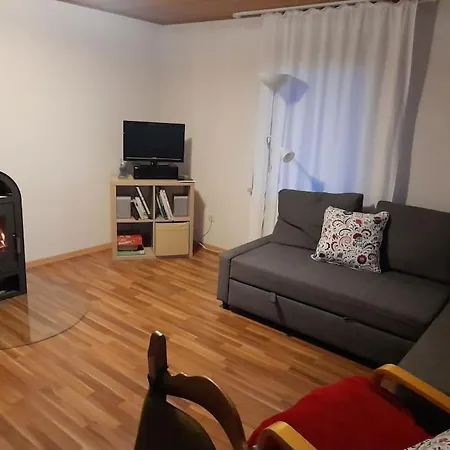 בית נופש Romantischer Mit Schoenem Ausblick